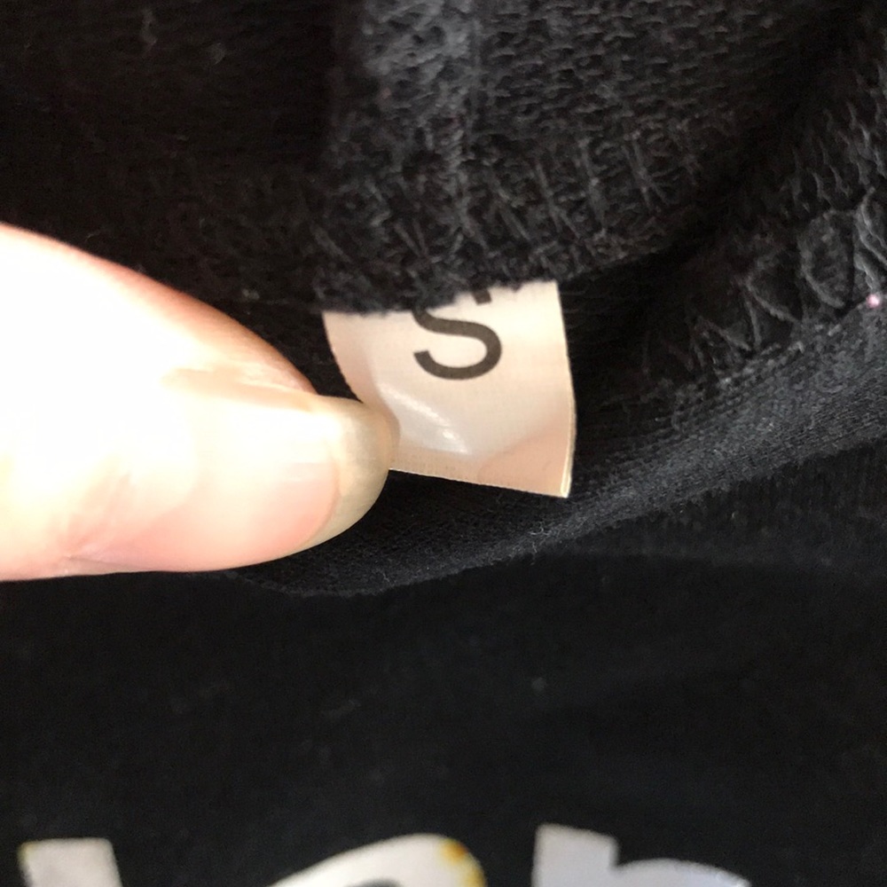 SOLD Polaroid Cropped Hoodie! - Picture 3 of 4
